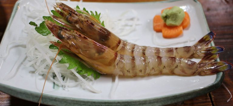 夕暮れの食卓を彩る極上牛タンの魅力と秘密